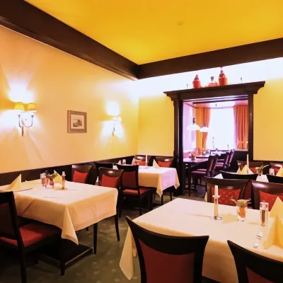 Central Gasthof Hotels in der Nähe von Travebad - Schwimmhalle Bad Oldesloe