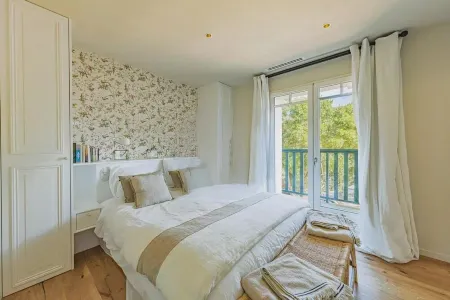 3-bedroom house on the edge of the forest ( sleeps 6  Grand Piquey