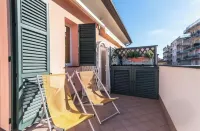 The House by the Sea [Old Town-Loano-Garage] Hotels in Loano