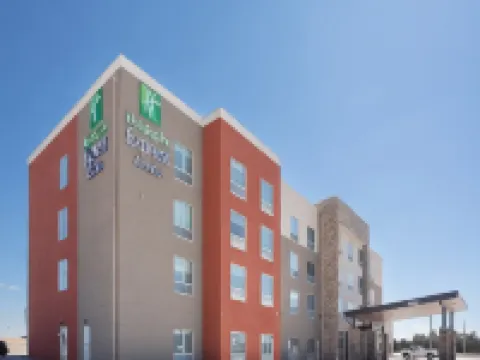 ホリデイ イン エクスプレス & スイーツ グッドランド I 70 by IHG グッドランドのホテル