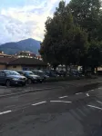 因特拉肯琳達旅館 - 停車場