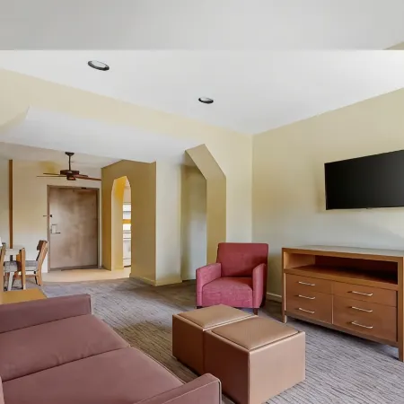 Hilton Vacation Club Cancun Resort Las Vegas Отели рядом с достопримечательностью «Амфитеатр Хендерсона»