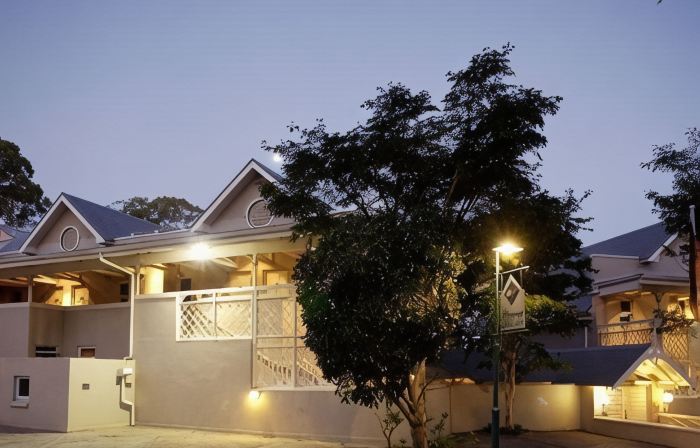 Quarry Lake Inn
