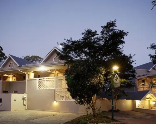 Quarry Lake Inn Hotels in Amatole