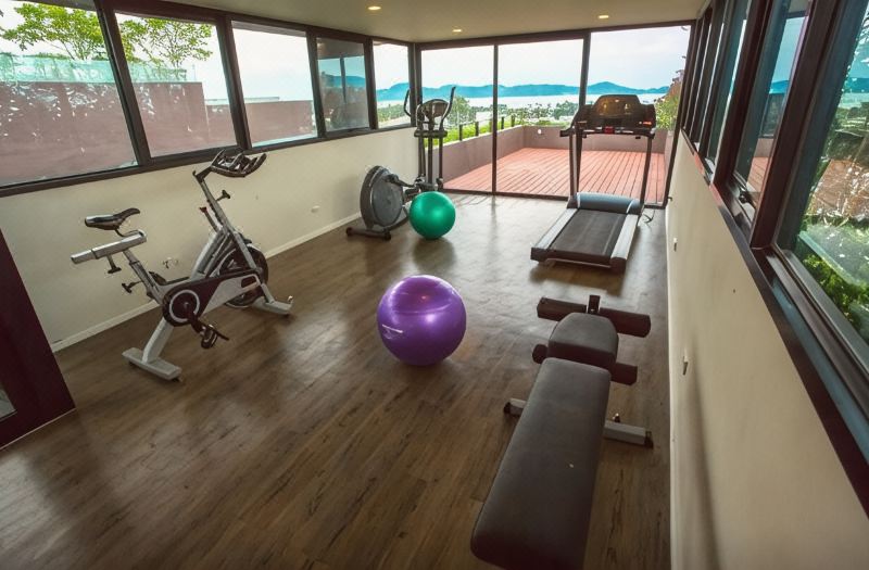 Dlux Condominium photo 2