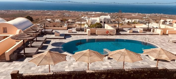 Anemoessa Villa Hotels in Santorini