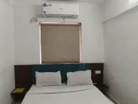 Hotel Royal Night Hotels in Marwad