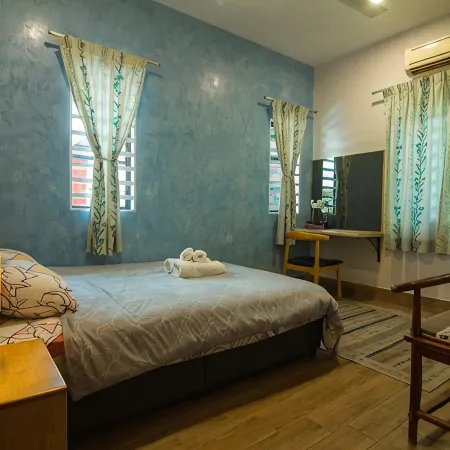 Voon Cottages@Pinjistation | Private Pool | 10pax