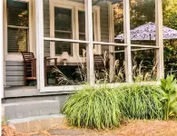 Grand Oaks Cottage: Ideal Location! - Country Houses