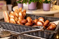 Angerhof Sport- u. Wellnesshotel - breakfast