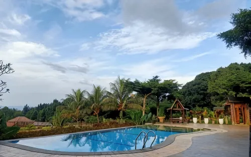 Kampung Halaman Villas - Homestays