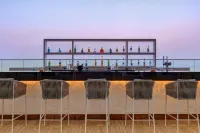 Royal M Al Aqah Beach Resort by Gewan - bar