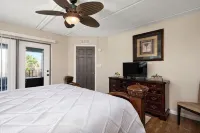 Sea Views Beachside Breezes w Heated Pool