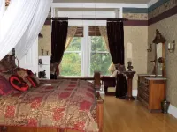 Alexander Mansion Bed & Breakfast