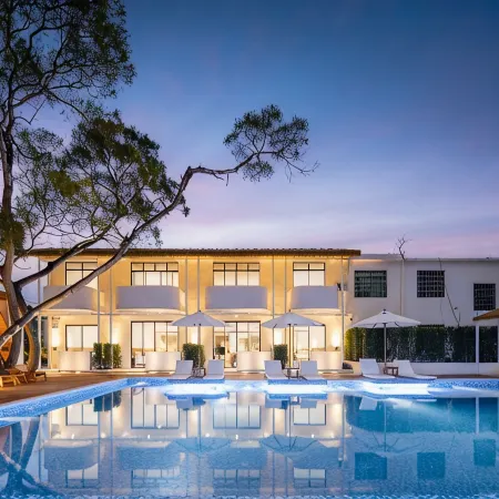 Luxury Wave‘s Home
