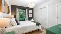 6Beds 3Bath - Pool, Hot Tub, Pets Welcome, Fire Pit- 1mi to Downtown