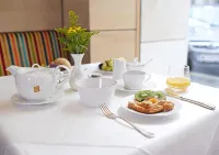 Living Hotel an der Oper - sarapan