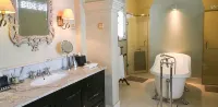 Maniumpathy Hotel - 5-Star