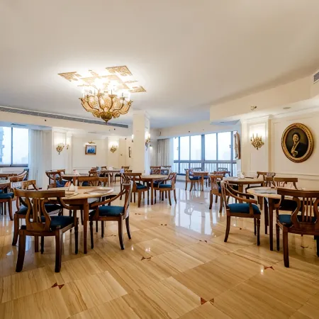 Om Kolthoom Hotel