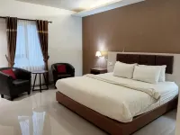 Lucky Hotel Palu