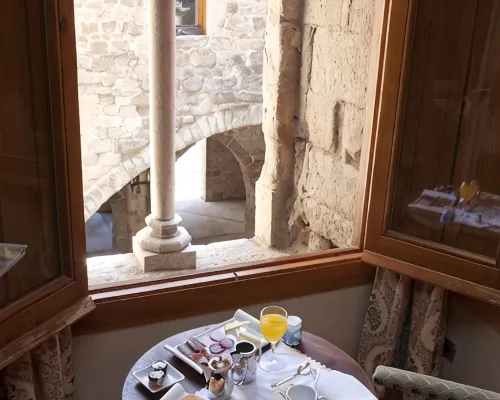 Parador de Cardona Restaurantes Photos