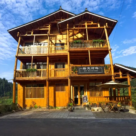 Elf Riverside Guesthouse