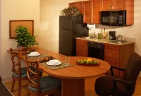 Candlewood Suites 西考克斯（澤西市區）