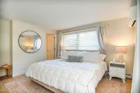 Exceptional 6Br Coastal Retreat, 8-Minute Walk to Moody Beach