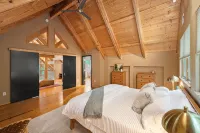 Private Mountain Retreat Near Breweries and Wineries - Alphydda