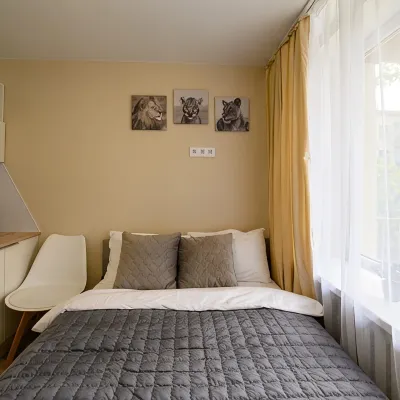 Chernomorskiy 7 Apartments Отели рядом с достопримечательностью «Станция метро Кантемировская»