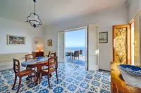 Villa Gilda: Elegance and Breathtaking Views Between Sky and Sea.