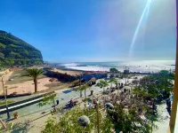 Sunny apartment directly on the Atlantic, the beach is right outside the door! Hotels in Tazacorte