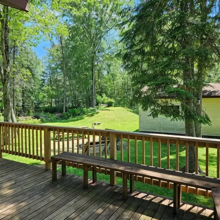 Cozy family cottage w/ fireplace, near lake and national forest.