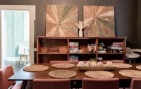 Stylish 3King/2Twin -The Heritage House