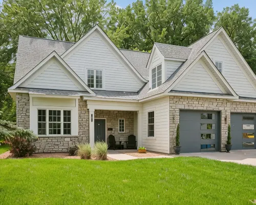 Architecturally designed  4 bedroom home walking distance to downtown Wayzata Hotele w: Wayzata