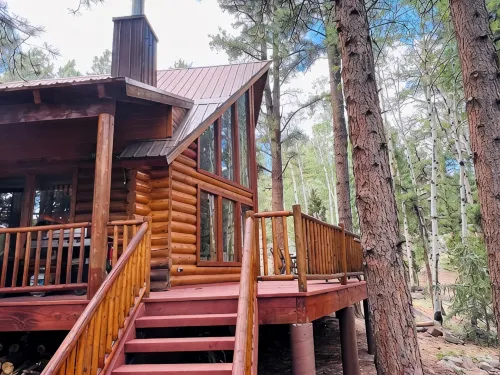 Cozy Panguitch Lake Cabin • Hot Tub • Nestled in the Pines - 4-Star