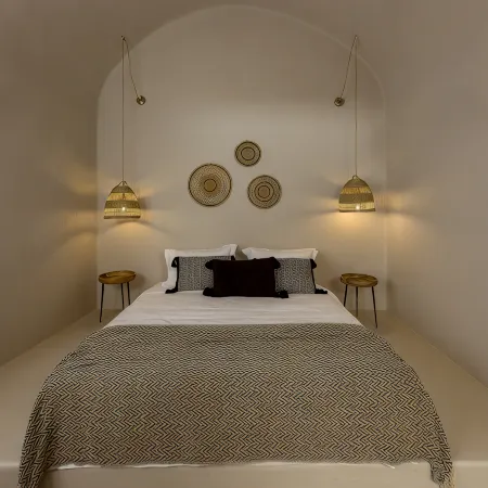 Elements Cave Suites Отели рядом с достопримечательностью «Порт Санторини»