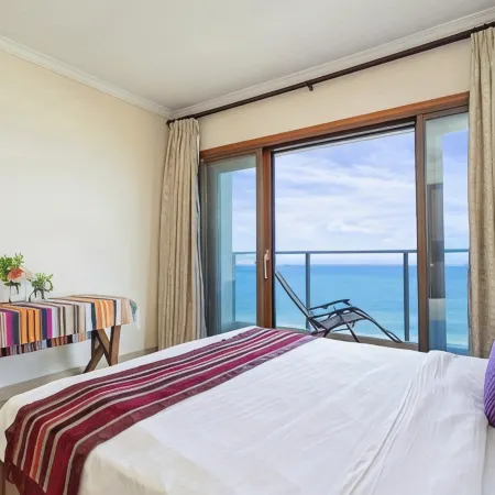 Wuchuan Le King Resort Apartment