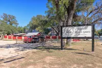 Charming Historic 2-bedroom house in Downtown Wimberley