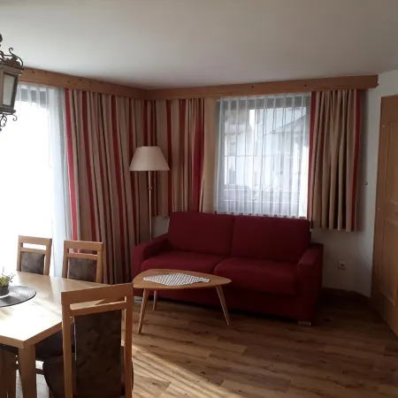 Hotel Garni Alpenruh-Micheluzzi