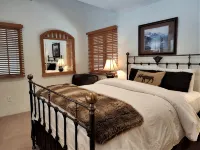 Spacious 5-Bedroom Vail Home • Private Hot Tub • on Free Shuttle Route
