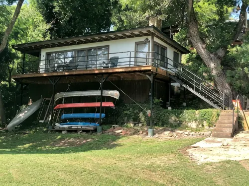 Treehouse on Guadalupe River           Riverfront Cabin
