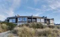 Serenity by the Sea 2 BR, 2 Bath condo, 3 bed, WiFi, pets Rockaway Beach, OR - 4-Star