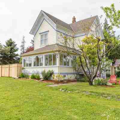 Stunning Large Apartment in the Heart of Port Townsend! Hotel Exterior