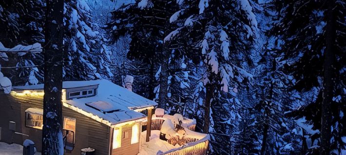 "Eagles Nest Cabin" REMOTE ESCAPE AWAY FROM EVERYTHING! Hotels in Chelan County