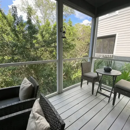 Updated Townhome, Secluded Beach + Pool