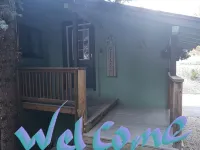 Family friendly! Cozy, quiet cabin in the Village of Cloudcroft