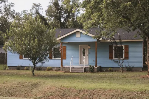 Cozy & Private home w/ in-ground pool