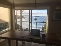 A Romantic Getaway at the "White Water Cove" At Ocean View Rainbow Rock! - Beach