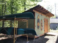 Enjoy lake life FREE kayak and canoes. Relax at this family friendly lake house. - 4-Star